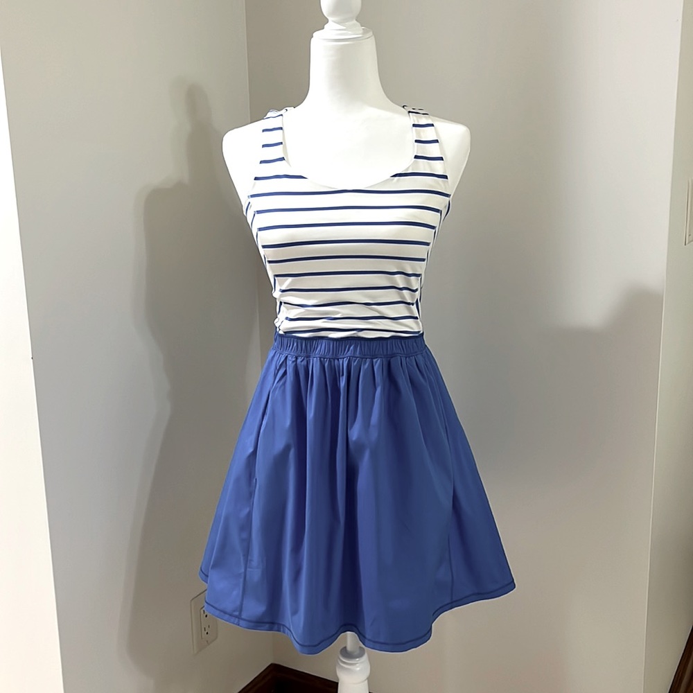 Lululemon dress with pockets